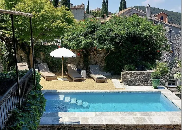 Hotel with view: Le Murier